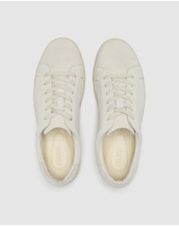 Politix - Marley Suede Sneaker