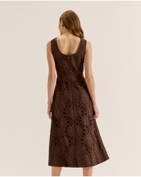 Review - Noosa Embroidered Midi Dress