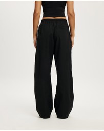 Cotton On Body Active - Baggy Woven Sweatpant