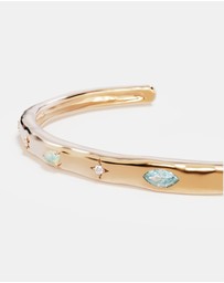 By Charlotte - Hope and Protection Cuff