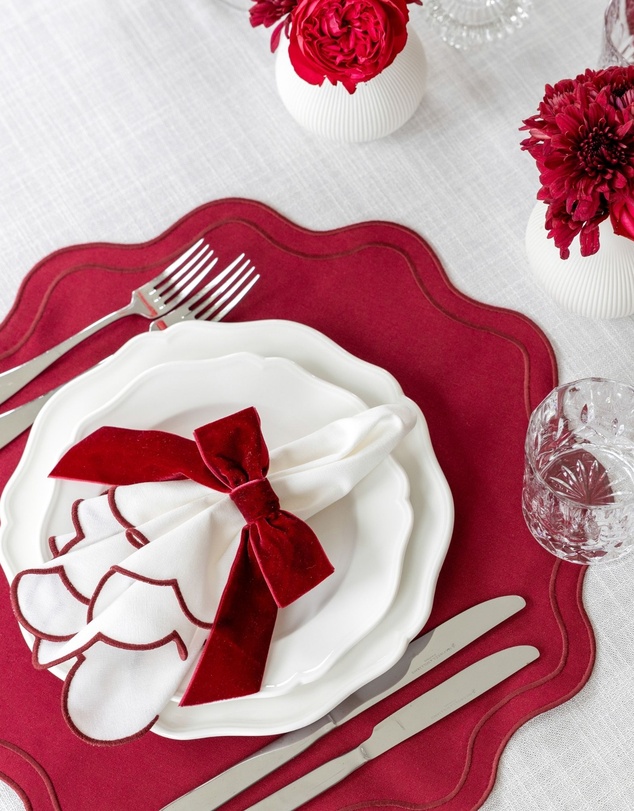 Tablescaped - Burgundy Dreams - Set of 4 Placemats