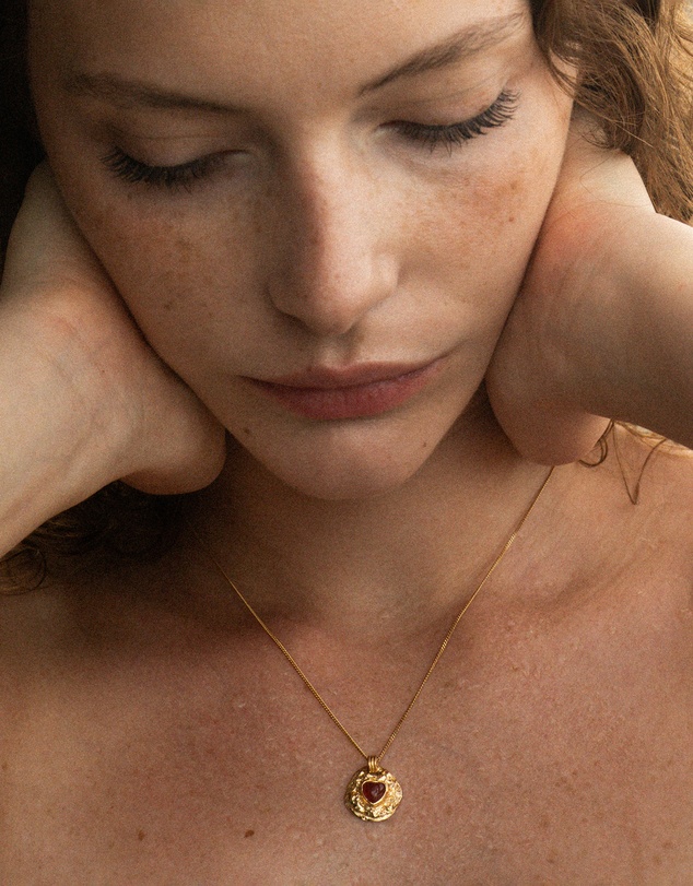 Haze & Glory - ICONIC EXCLUSIVE - Necklace Heart Red Onyx 925 Sterling Silver Gold Plated