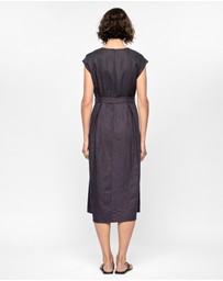 Staple the Label - Rhea Midi Dress