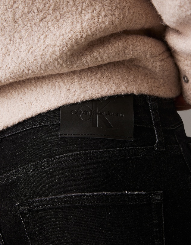 Calvin Klein Jeans - Standard Straight Jeans