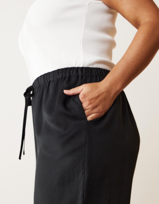 Atmos&Here Curvy - Corrina Wide Leg Pants