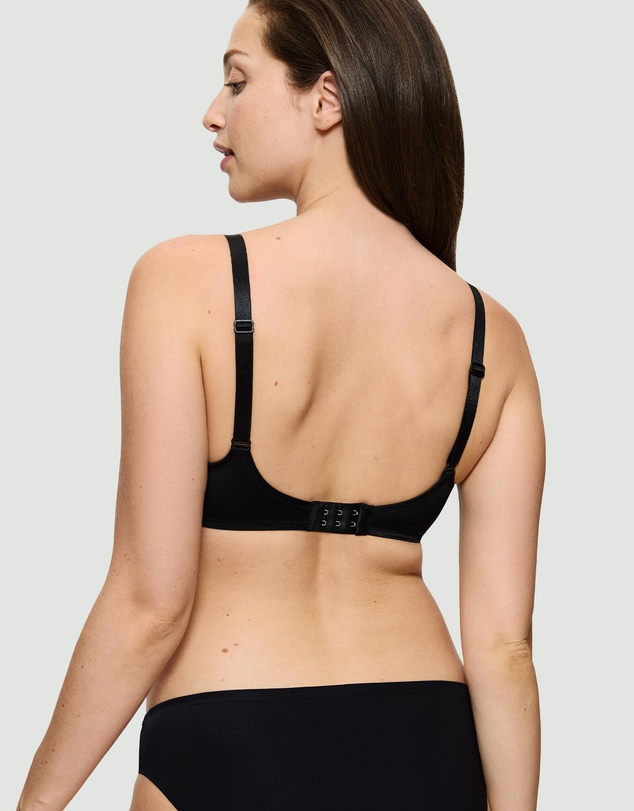 Triumph - Contouring Sensation Minimiser Bra