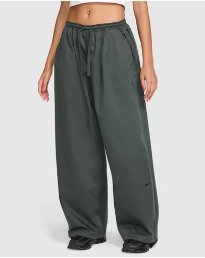 Nike - Nike Sportswear Oversized Low-Rise Utility Pants