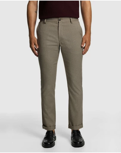 yd. - Peaky Slim Chino