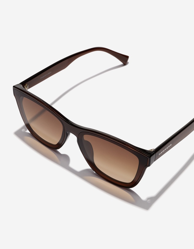 Hawkers Co - HAWKERS - Brown Peanut Butter DOWNTOWN MAX  Sunglasses for Men and Women UV400