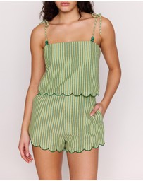 MINKPINK - Capri Scallop Hem Shorts