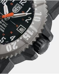 Luminox - Luminox Master Carbon MIL-SPEC 46mm Watch Set