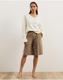 Atmos&Here - April Classic V-Neck Knit Jumper