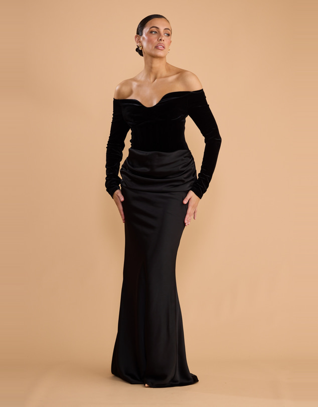 CATHERINE FERRARO - Elisabetta Gown