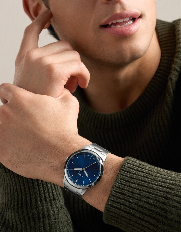 Fossil - Minimalist Silver Tone Analogue Watch