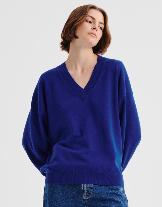 Morrison - Payton V-Neck Merino Knit Pullover