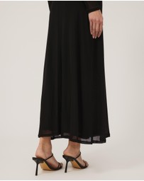 Tussah - Mia Off Shoulder Midi Dress