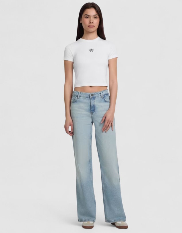 GUESS Jeans - GUESS JEANS Crew Neck Star Crop T-Shirt