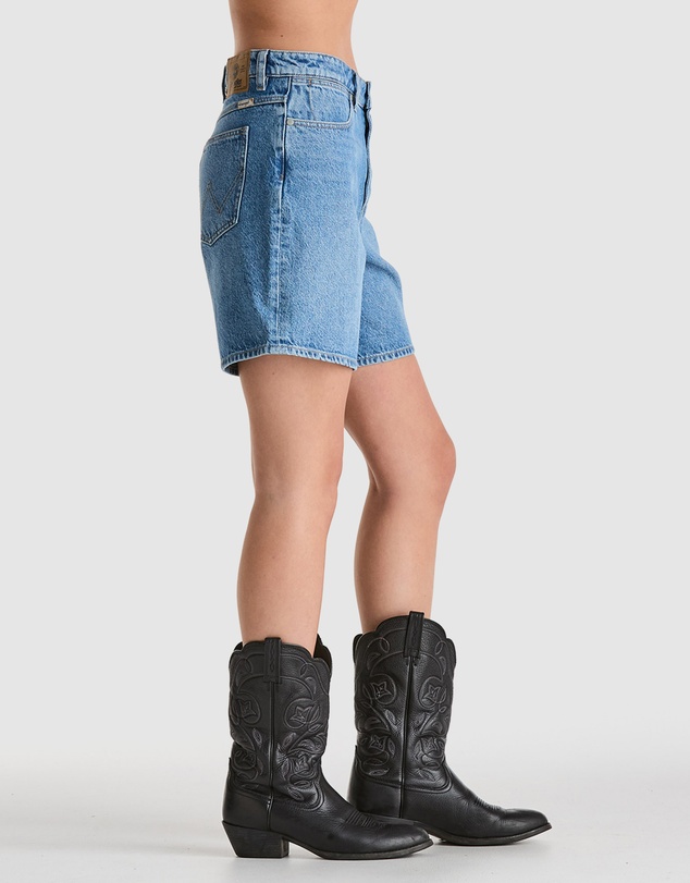 Wrangler - Mid Stevie Shorts