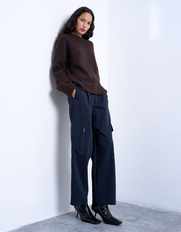 TOPSHOP - Knitted Boxy Fluffy Crew Neck Jumper