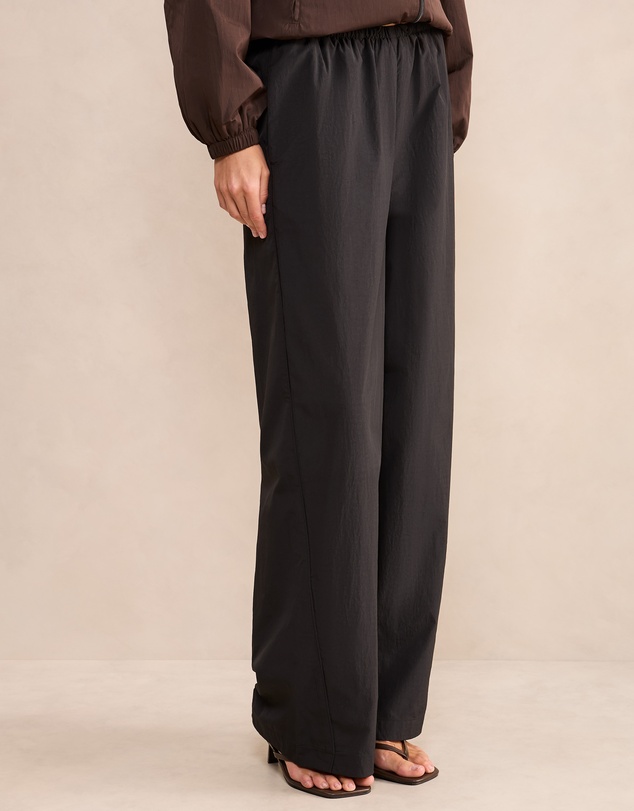 Forever New - Billie Elastic Waist Wide Leg Pants