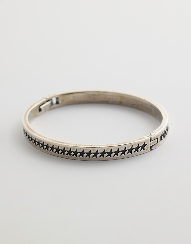TwoJeys - Icon Stars Closed Bangle