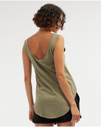 Amelius - Bailey Rounded Hem Tank