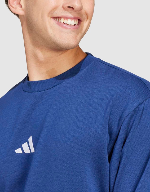 adidas Sportswear - Essentials Feelcozy Fleece Sweatshirt