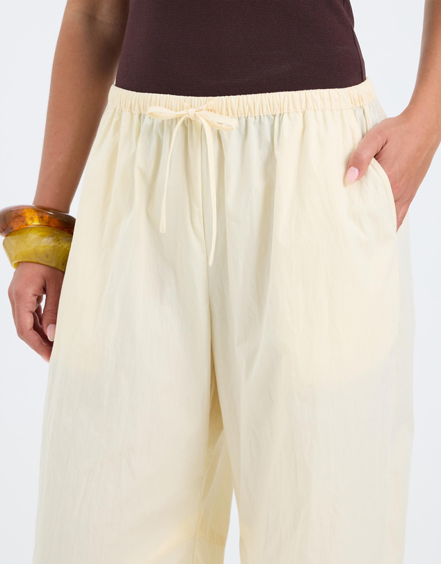 Calli - Quinn Barrel Leg Pants
