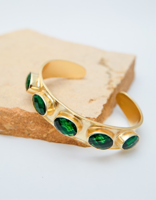 Meshca - Cosmos Emerald Cuff