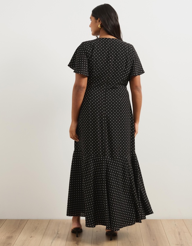 Atmos&Here Curvy - Tasha Flutter Sleeve Maxi Dress