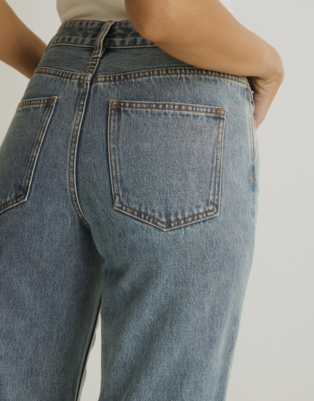 Atmos&Here - Lizzy High Rise Relaxed Jeans