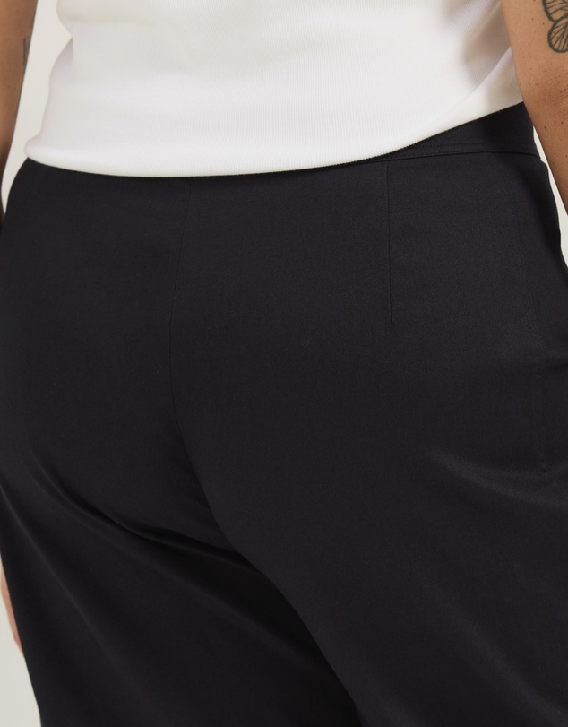 Atmos&Here Curvy - Elena Barrel Leg Pants