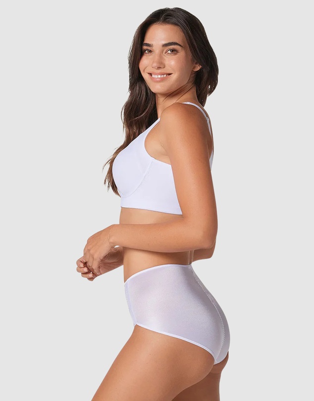 Leonisa - Everyday Supportive Side & Back Smoothing Wireless Bra