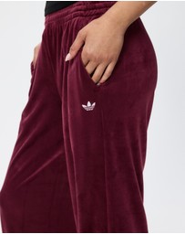 adidas Originals - Essentials Velour Pants