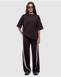ENA PELLY - Pelly Sport Star Tee