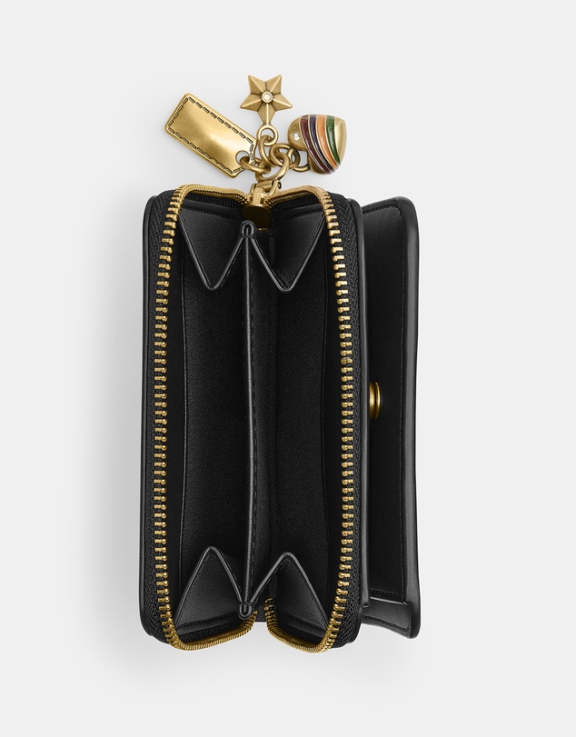 Coach - Essential Billfold Wallet With Charms