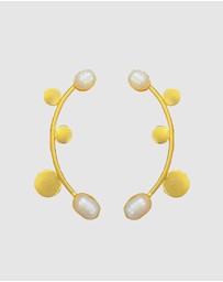 Meshca - Pearl Arc Earrings