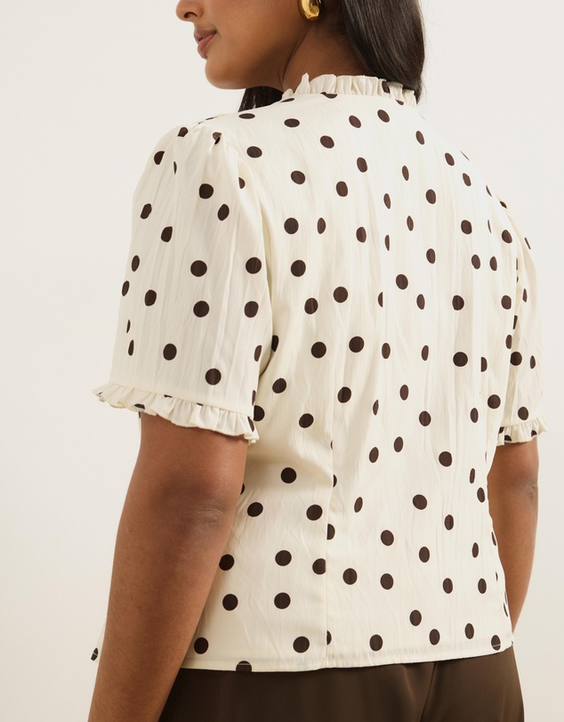 Atmos&Here Curvy - Meadow V Neck Ruffle Blouse