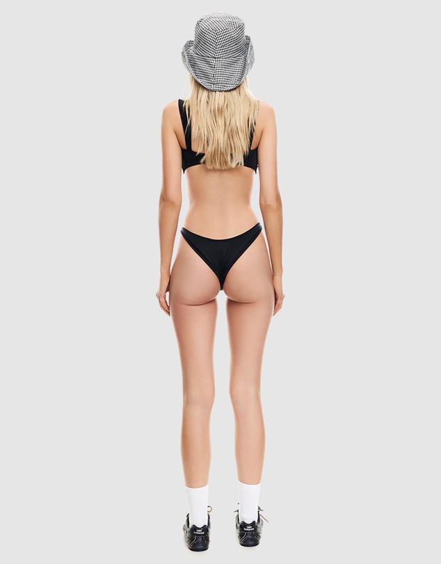 Lioness - Lila Bottoms