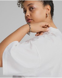 Puma - Essentials Relaxed Tee - Women