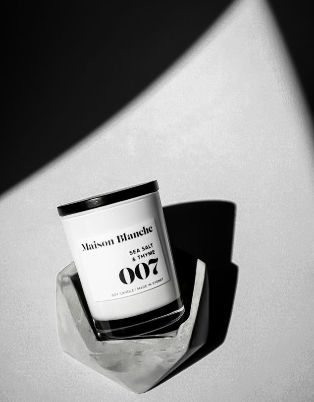 Maison Blanche - 007 Sea Salt & Thyme - Small Candle