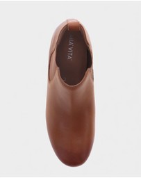 Mia Vita - Sally Chelsea Boot - Dark Tan