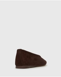 Betts - Lennox Round Toe Ballet Flats