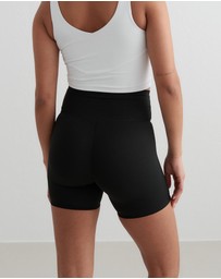 Aim'n - Sense Midi Biker Shorts