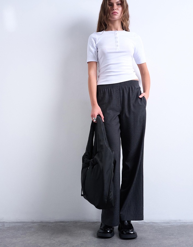 TOPSHOP - Sia Ruched Nylon Shoulder Bag