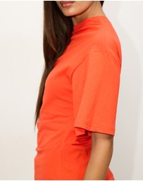 Dazie - Hazel Ruched Jersey Short Sleeve Top