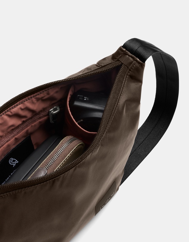 Bellroy - Laneway Crescent Bag 2.5L