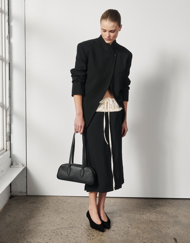 VESTIRSI - Vera Black Baguette Bag