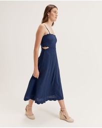 Review - Gigi Scalloped Dress