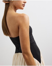 Revibe - Repaired Minima Esenciales Karis Drop Waist Maxi Dress - AU 8